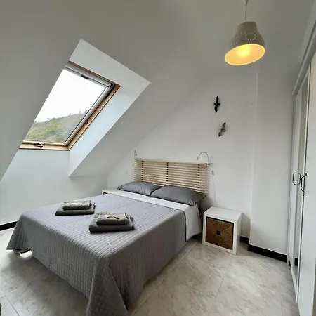 Penthouse Views Estuary And Mountains In Apartment *